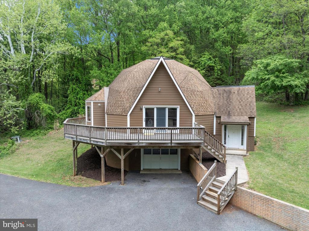 2813 FRY RD, Jefferson, MD 21755