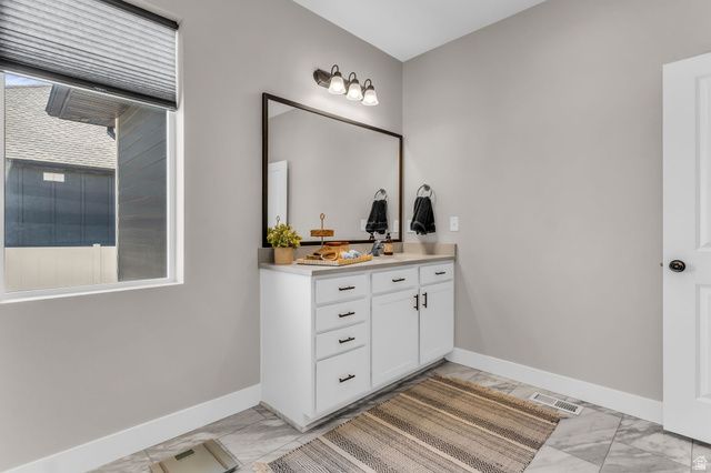1005 E ANTELOPE DR, Eagle Mountain, UT 84005