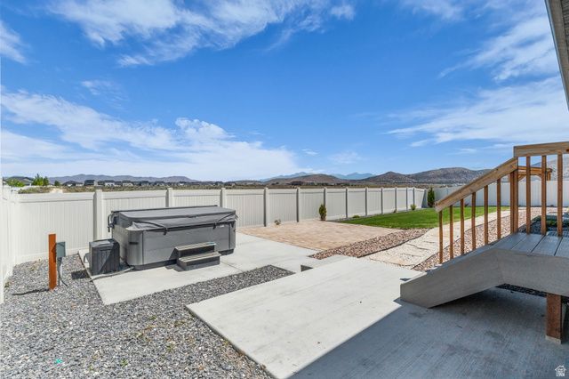 1005 E ANTELOPE DR, Eagle Mountain, UT 84005