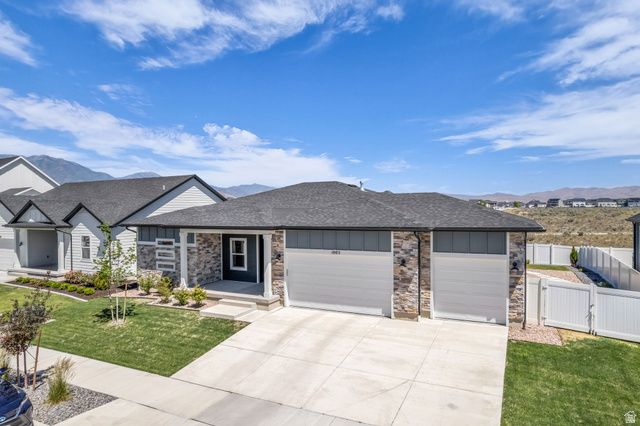 1005 E ANTELOPE DR, Eagle Mountain, UT 84005