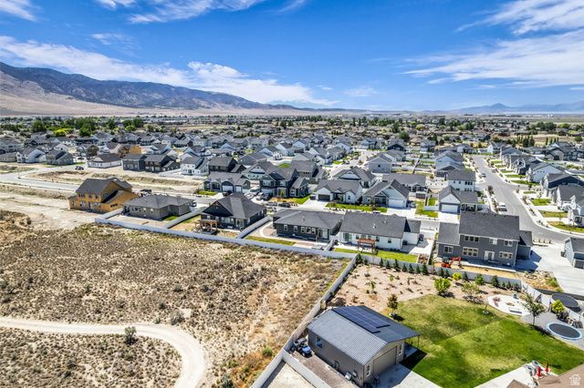 1005 E ANTELOPE DR, Eagle Mountain, UT 84005