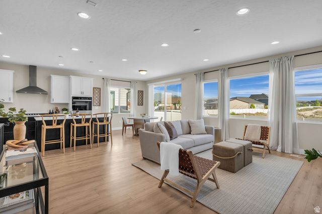 1005 E ANTELOPE DR, Eagle Mountain, UT 84005