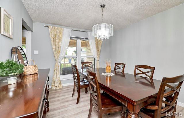 31 Great Lakes Drive, St Peters, MO 63376