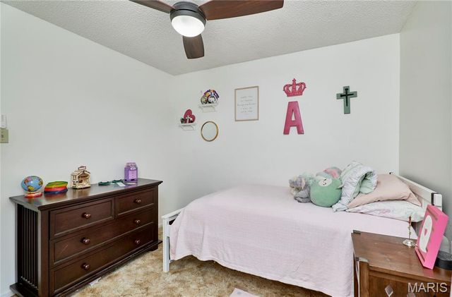 31 Great Lakes Drive, St Peters, MO 63376