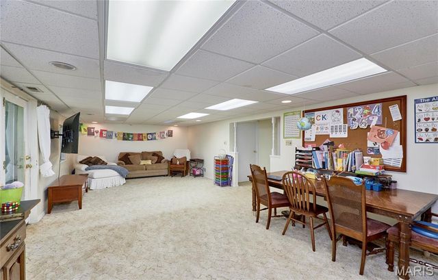 31 Great Lakes Drive, St Peters, MO 63376
