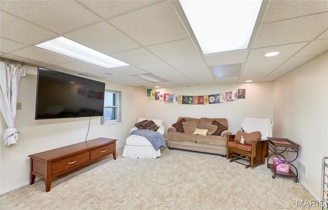 31 Great Lakes Drive, St Peters, MO 63376
