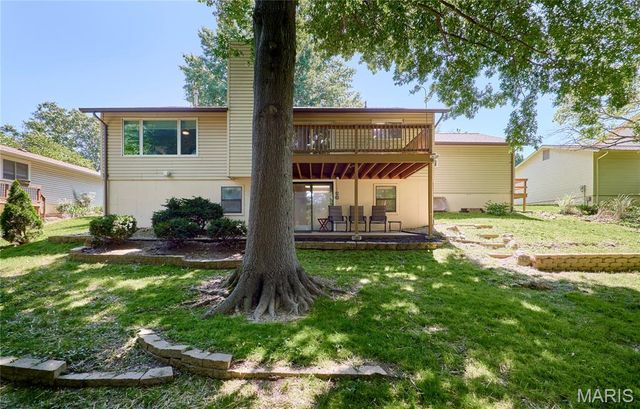31 Great Lakes Drive, St Peters, MO 63376
