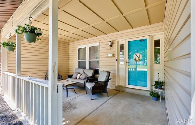 31 Great Lakes Drive, St Peters, MO 63376