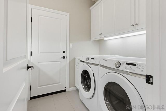 7951 Lusardi Creek Ln, San Diego, CA 92127