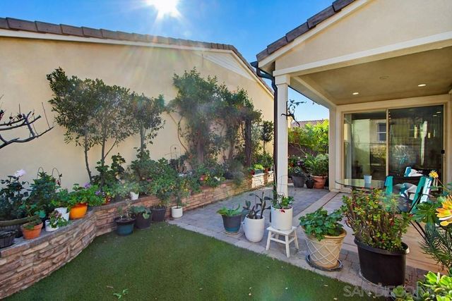 7951 Lusardi Creek Ln, San Diego, CA 92127