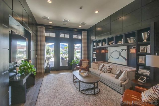 7951 Lusardi Creek Ln, San Diego, CA 92127