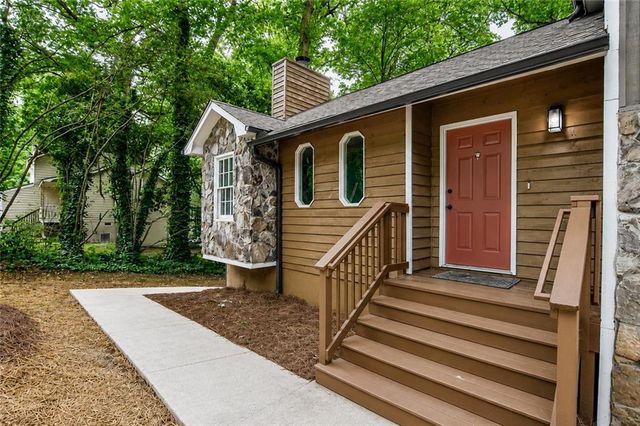 1450 Ashbrook Drive, Lawrenceville, GA 30043