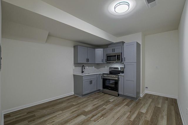 1450 Ashbrook Drive, Lawrenceville, GA 30043