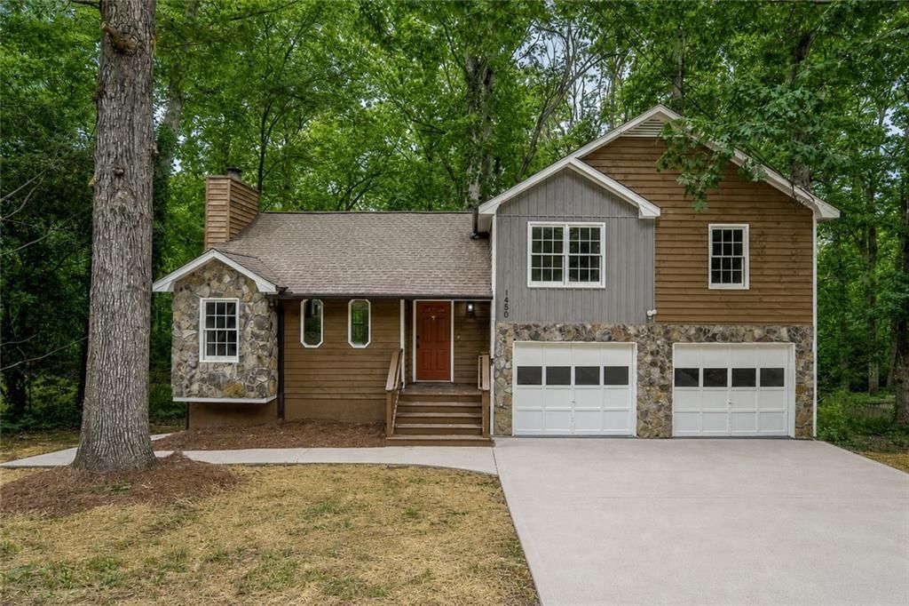 1450 Ashbrook Drive, Lawrenceville, GA 30043