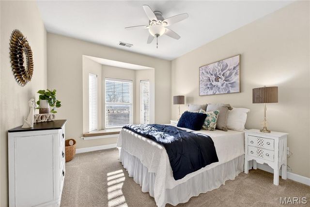 2714 McKnight Crossing Court, Rock Hill, MO 63124