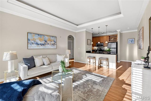 2714 McKnight Crossing Court, Rock Hill, MO 63124