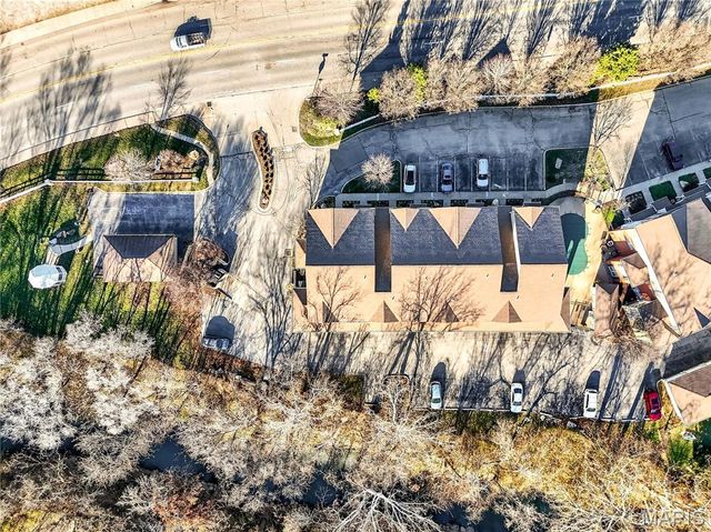 2714 McKnight Crossing Court, Rock Hill, MO 63124