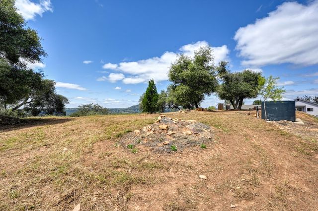 3466 Howard Rd, San Andreas, CA 95249