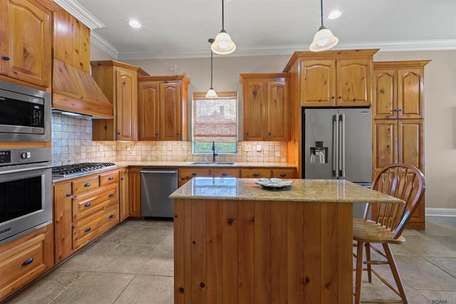 235 Fieldhouse Ave, St Gabriel, LA 70776