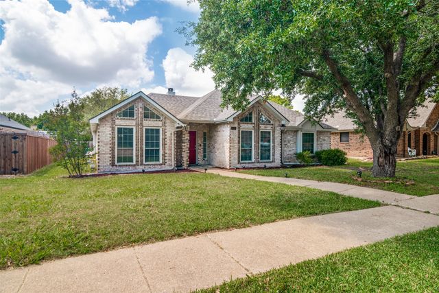 6417 Rosebud Drive, Rowlett, TX 75089