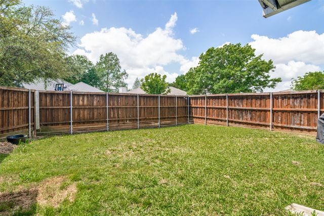6417 Rosebud Drive, Rowlett, TX 75089