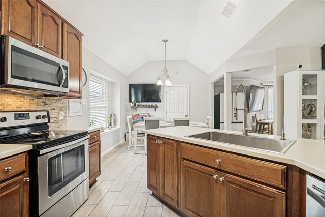 6417 Rosebud Drive, Rowlett, TX 75089