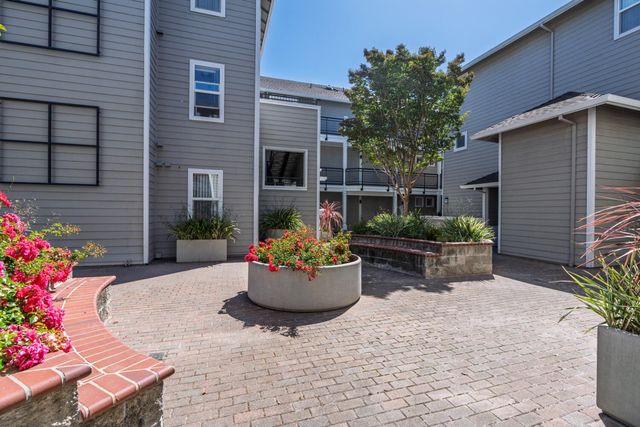 1982 W Bayshore Road 219, East Palo Alto, CA 94303