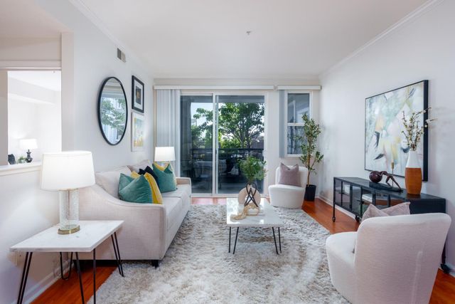 1982 W Bayshore Road 219, East Palo Alto, CA 94303