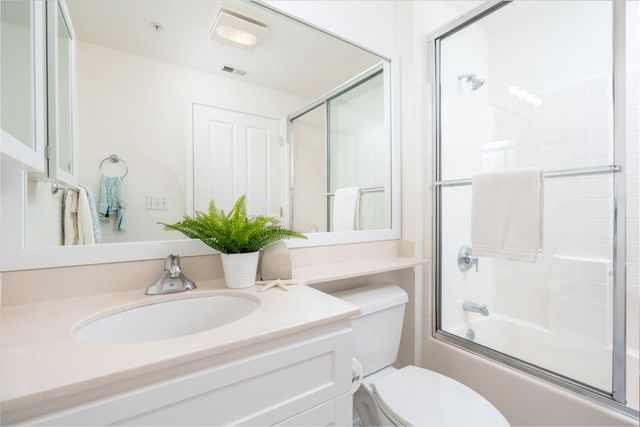1982 W Bayshore Road 219, East Palo Alto, CA 94303