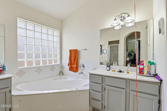 12469 PASEO DE ARCO Court, El Paso, TX 79928