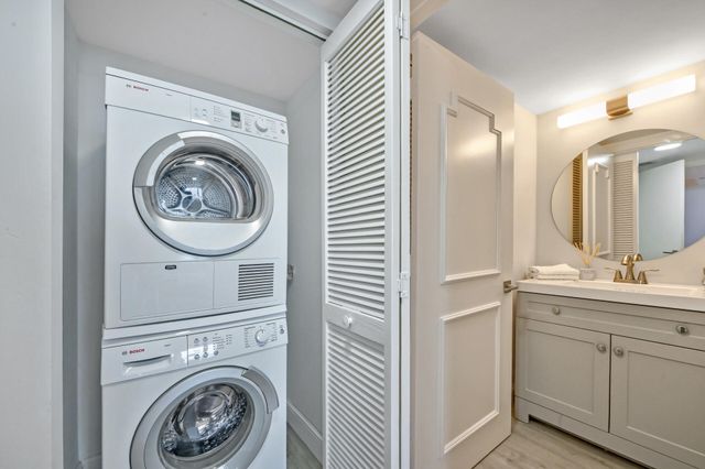 4101 N Ocean Boulevard 1008, Boca Raton, FL 33431