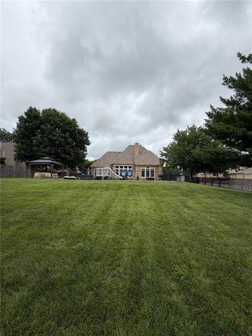 1619 NE 100 Court, Kansas City, MO 64155