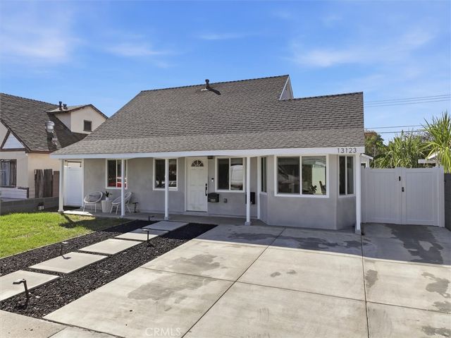 13123 El Moro Avenue, La Mirada, CA 90638