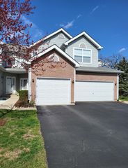 1334 Grandview Court, Algonquin, IL 60102