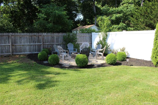 3 Lonscreek Place, Mastic Beach, NY 11951