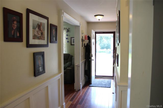 3 Lonscreek Place, Mastic Beach, NY 11951