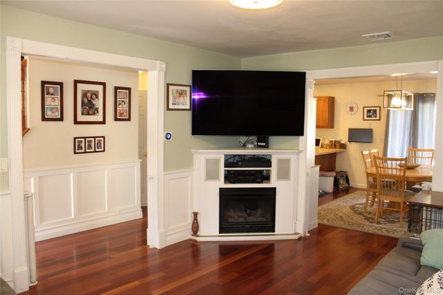 3 Lonscreek Place, Mastic Beach, NY 11951