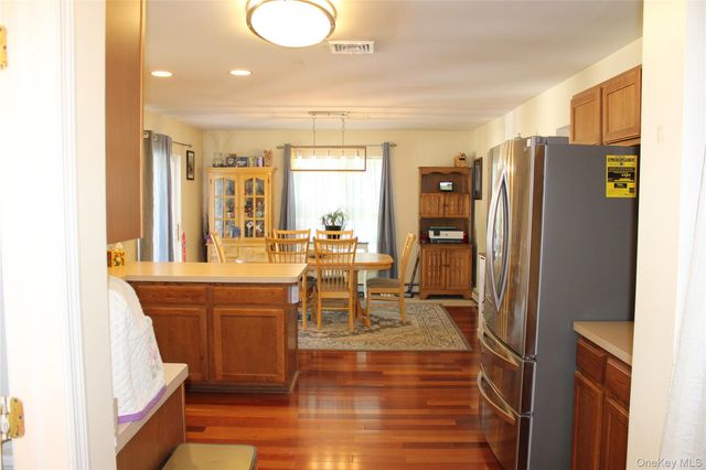 3 Lonscreek Place, Mastic Beach, NY 11951