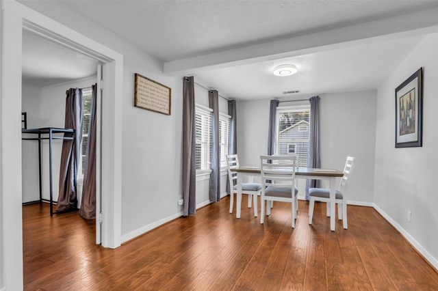 109 Oxford Street, Tomball, TX 77375