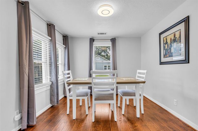 109 Oxford Street, Tomball, TX 77375