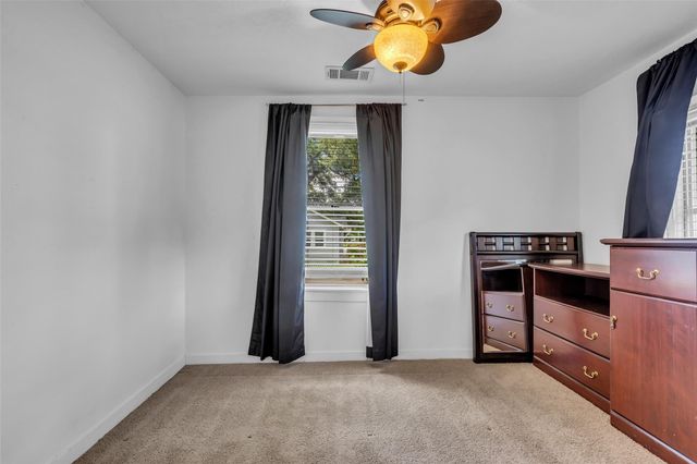 109 Oxford Street, Tomball, TX 77375
