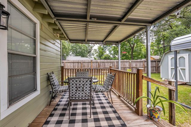 109 Oxford Street, Tomball, TX 77375