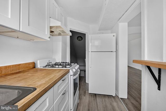443 RARITAN ST, Camden, NJ 08105