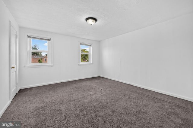 443 RARITAN ST, Camden, NJ 08105