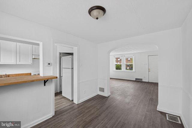 443 RARITAN ST, Camden, NJ 08105