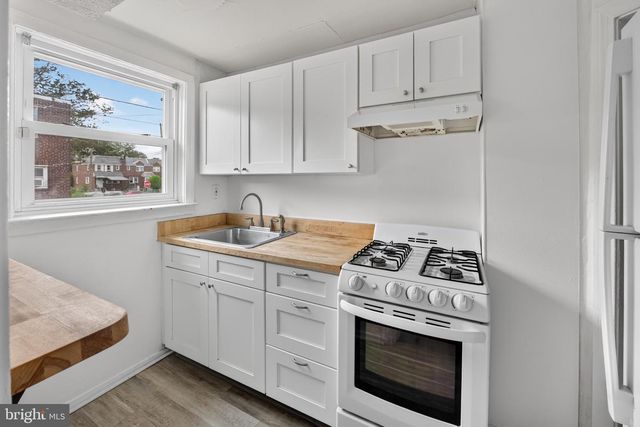 443 RARITAN ST, Camden, NJ 08105