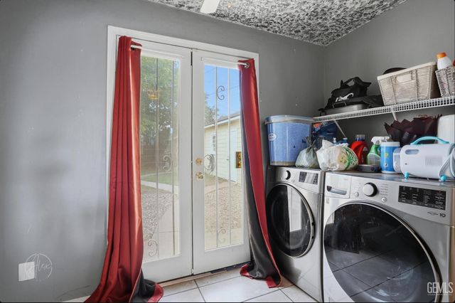 2516 Lomita Verde Drive, Bakersfield, CA 93305