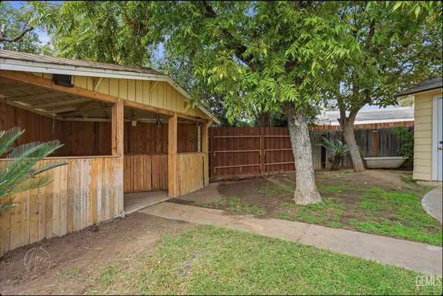 2516 Lomita Verde Drive, Bakersfield, CA 93305