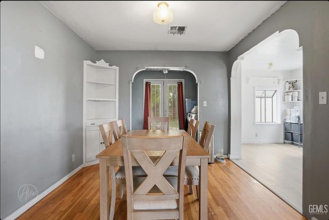 2516 Lomita Verde Drive, Bakersfield, CA 93305