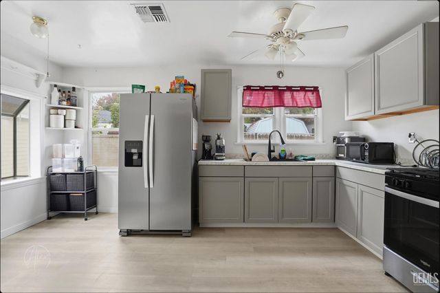 2516 Lomita Verde Drive, Bakersfield, CA 93305